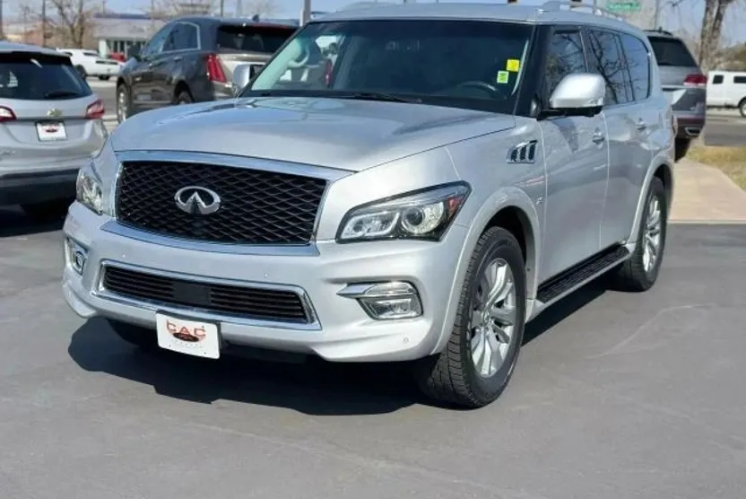 2017 Infiniti QX80 photo 1