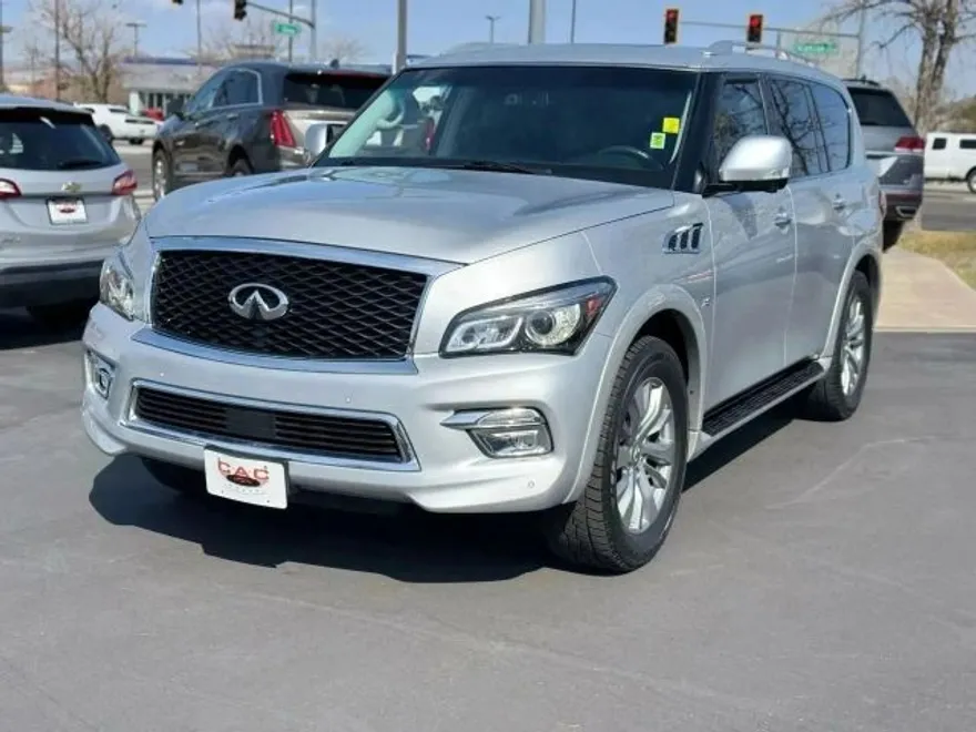 2017 Infiniti QX80 photo 1