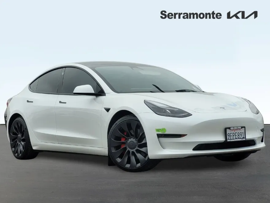 2023 Tesla Model 3 Performance photo 1