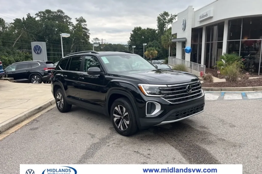 2026 Volkswagen Atlas SE photo 1