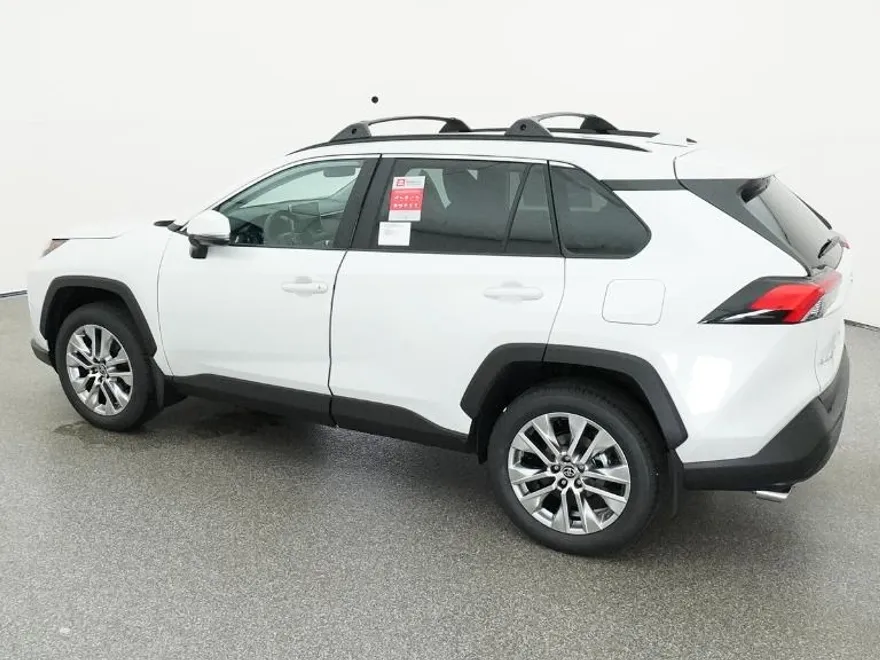 2025 Toyota RAV4 XLE Premium photo 1