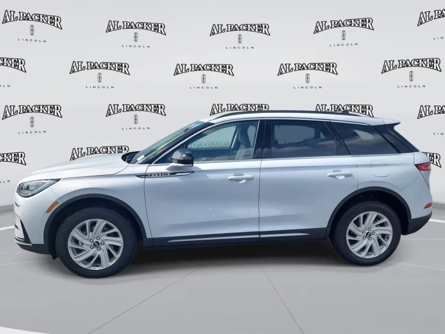 2026 Lincoln Corsair Premiere photo 1