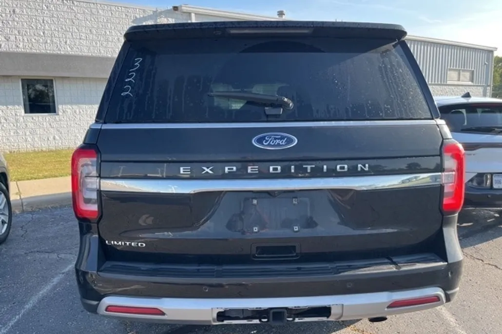 2023 Ford Expedition Limited photo 1