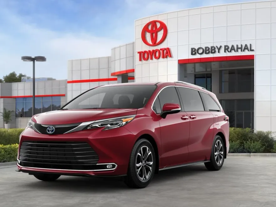 2025 Toyota Sienna Platinum photo 1