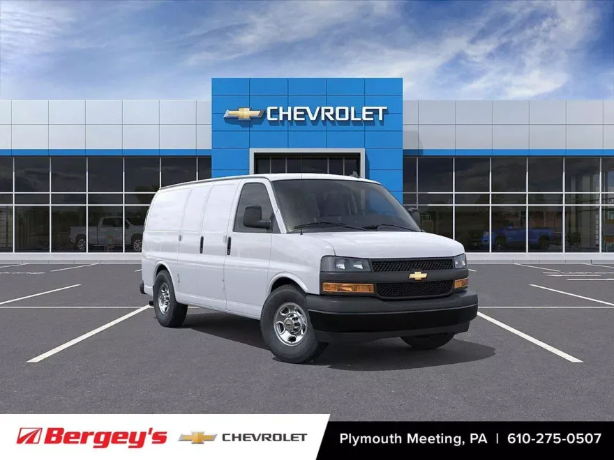 2025 Chevrolet Express Cargo 2500 Base photo 1