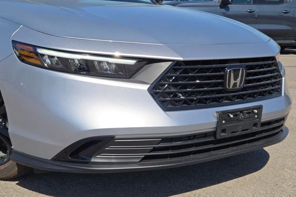 2025 Honda Accord SE photo 1