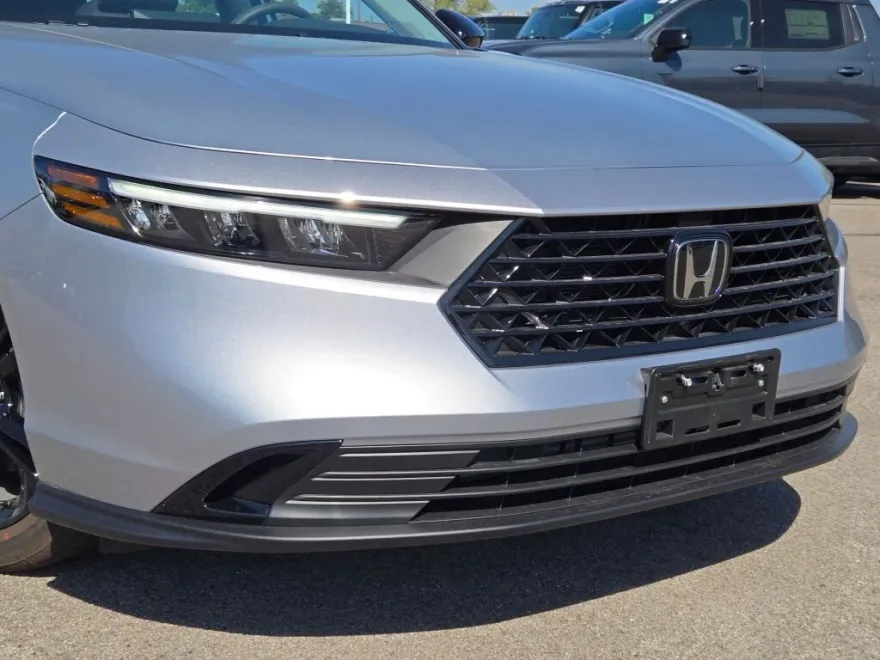 2025 Honda Accord SE photo 1