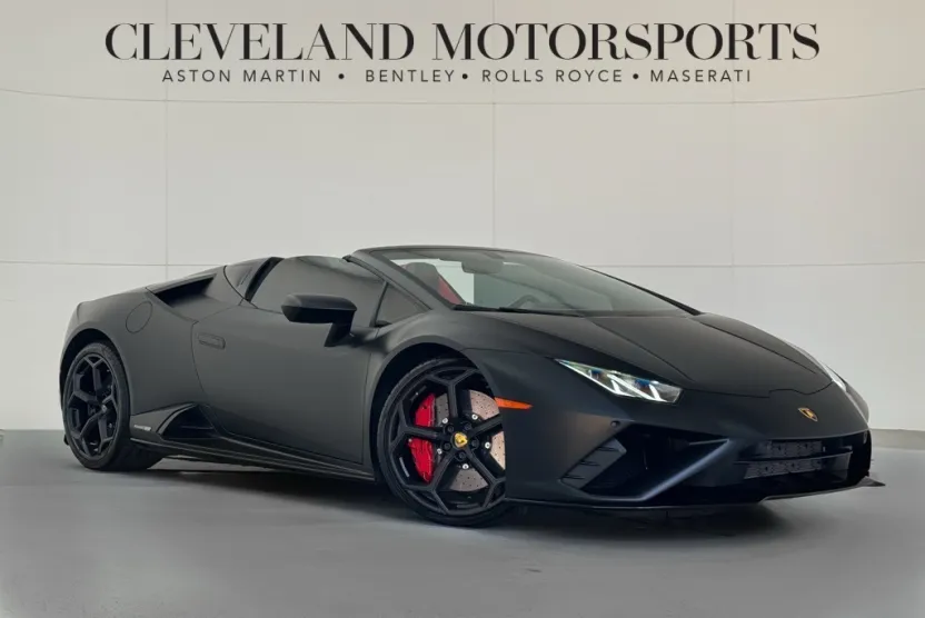 2023 Lamborghini Huracan Evo Base photo 1