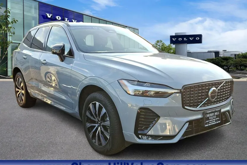 2025 Volvo XC60 B5 Core photo 1