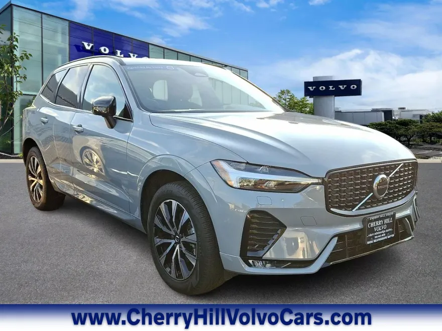 2025 Volvo XC60 B5 Core photo 1