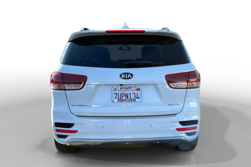 2017 Kia Sorento SX photo 1