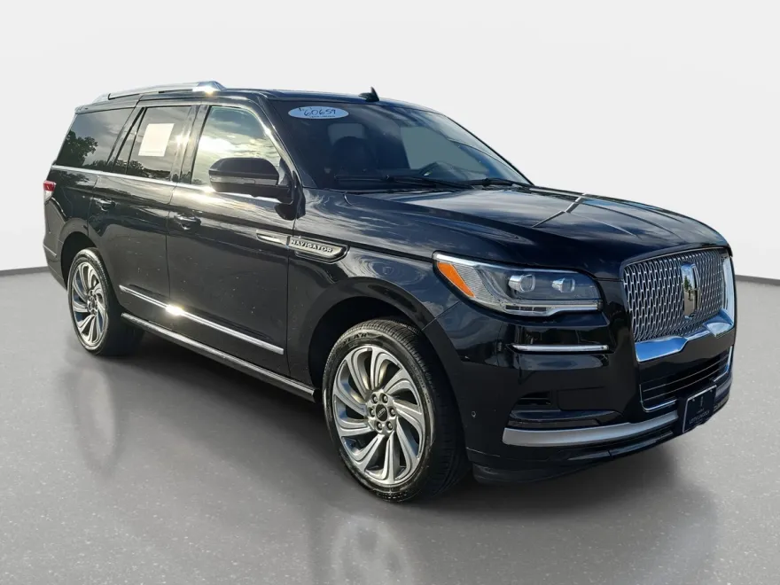 2023 Lincoln Navigator Reserve photo 1