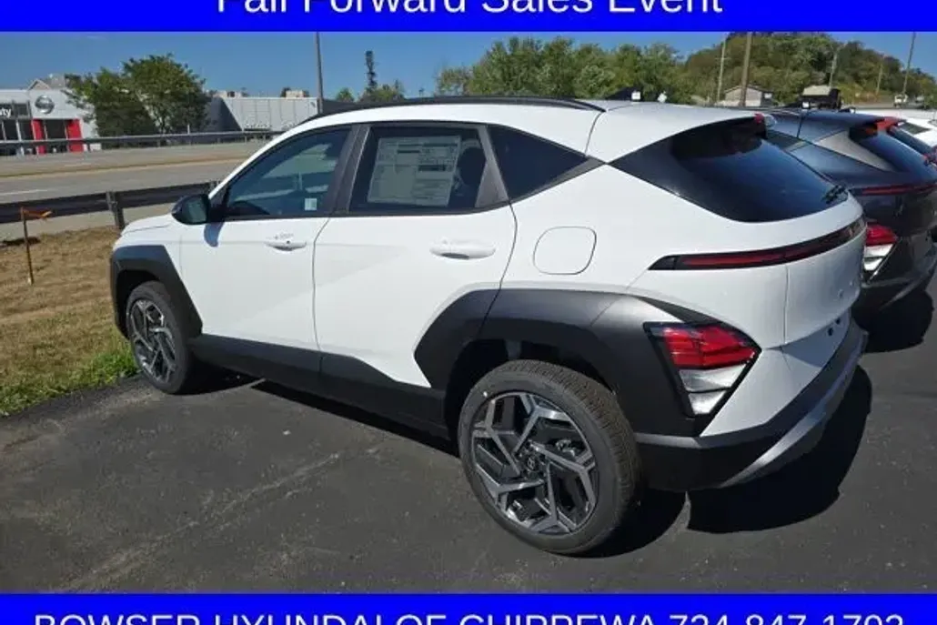 2026 Hyundai Kona SEL photo 1