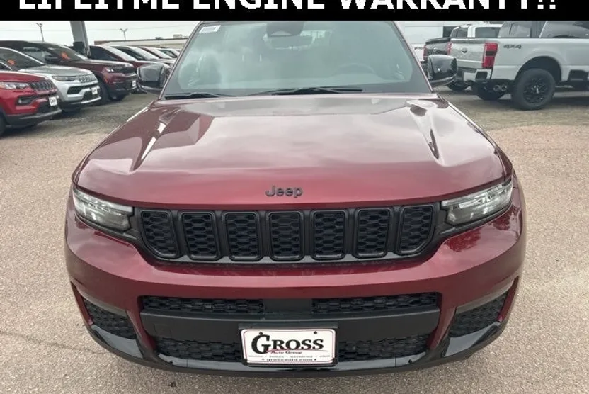 2025 Jeep Grand Cherokee Limited photo 1