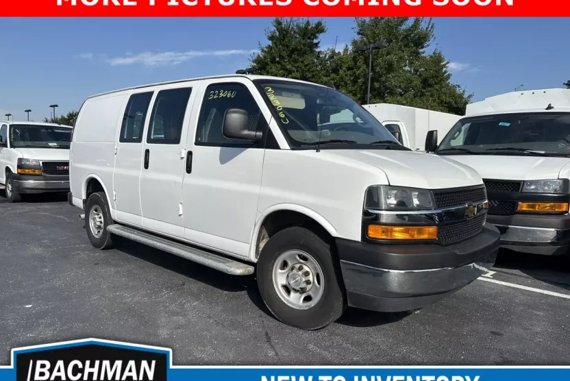 2023 Chevrolet Express 2500 Cargo photo 1