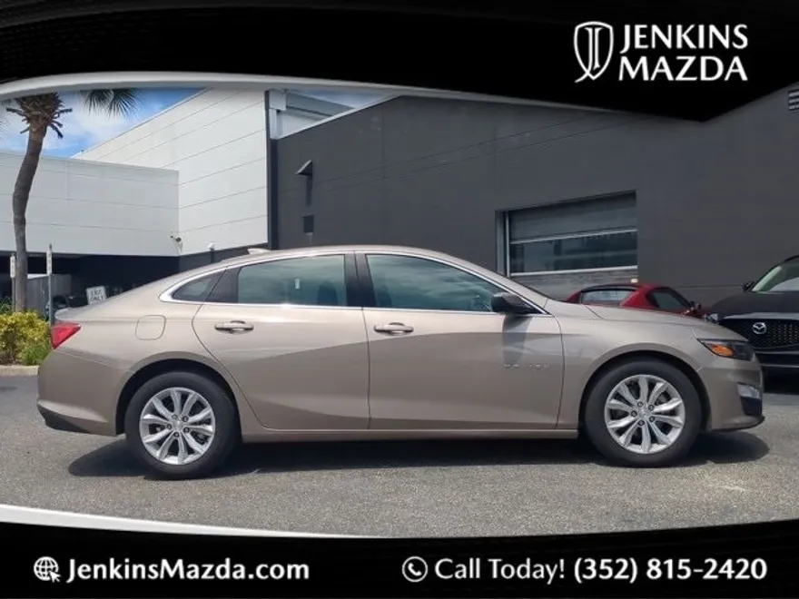 2024 Chevrolet Malibu 1LT photo 1