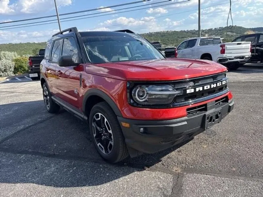 2024 Ford Bronco Sport Outer Banks photo 1