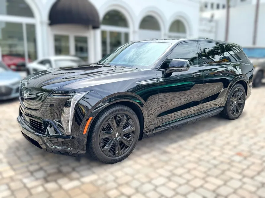 2025 Cadillac Escalade IQ Sport photo 1