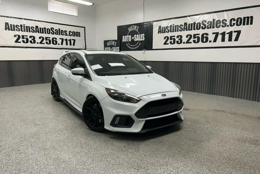 2016 Ford Focus RS photo 1