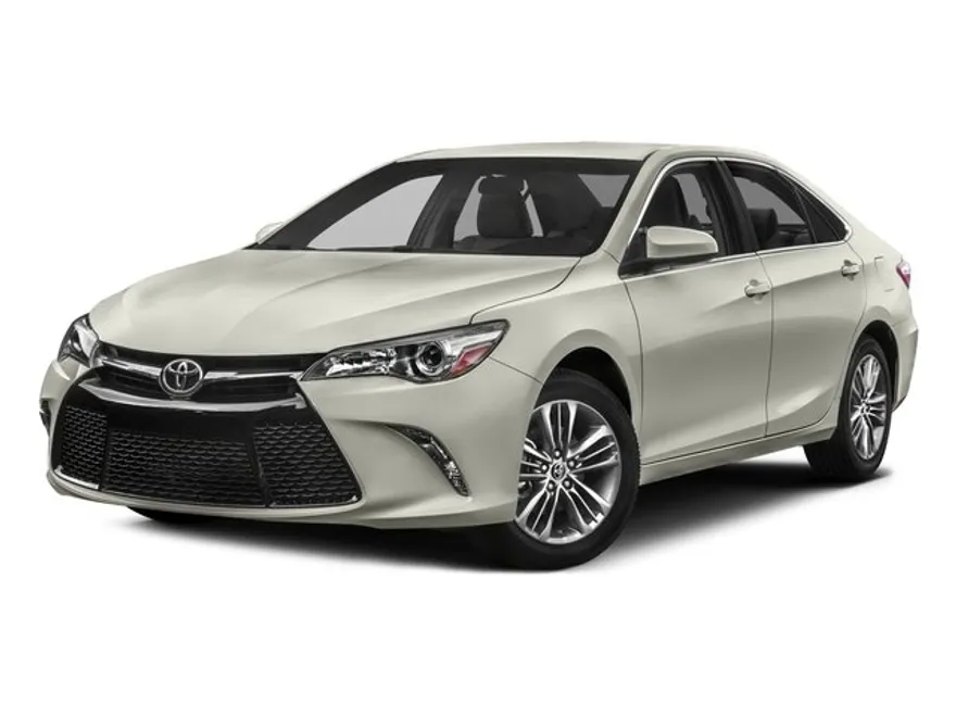 2016 Toyota Camry SE photo 1