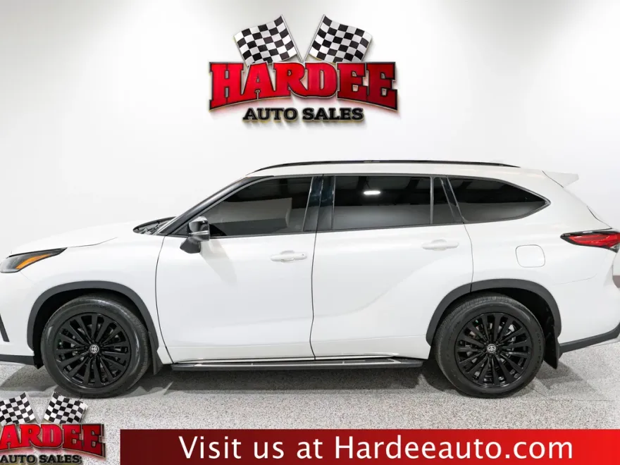2023 Toyota Highlander XSE photo 1