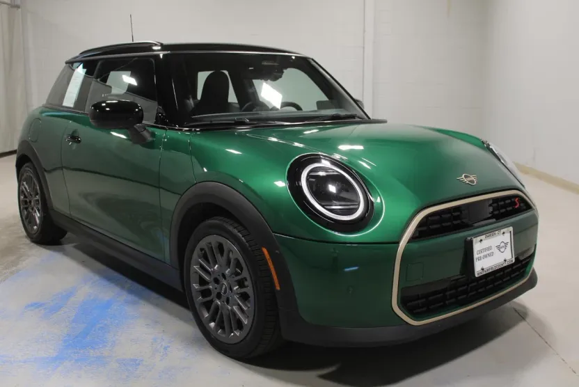 2025 Mini Cooper 2 Door Hardtop S photo 1