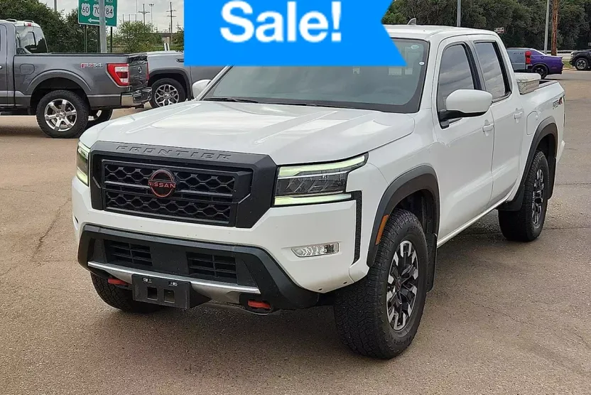 2023 Nissan Frontier PRO-4X photo 1