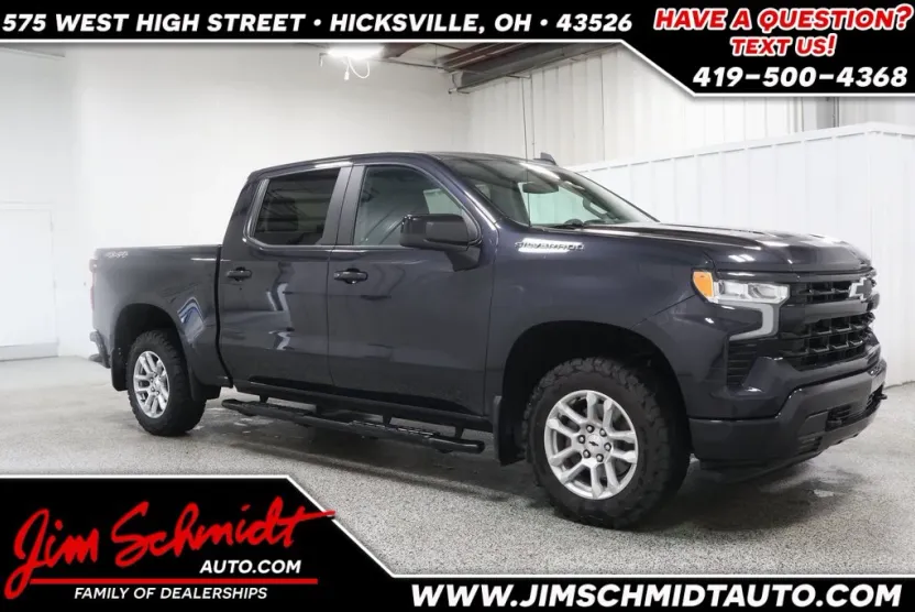 2023 Chevrolet Silverado RST photo 1