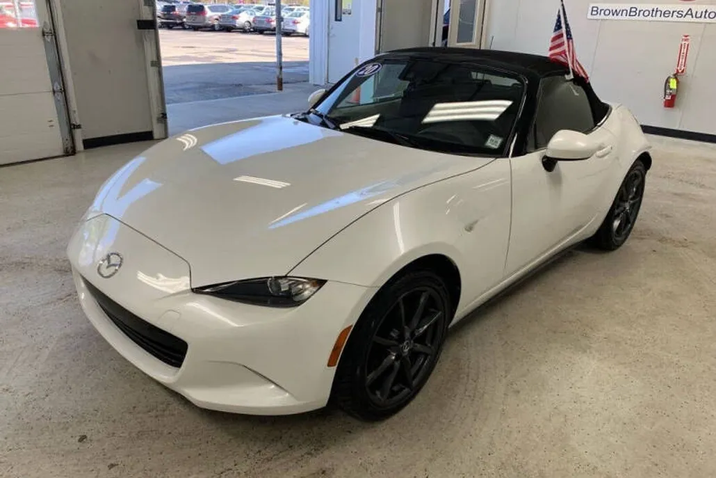2020 Mazda MX-5 Miata Miata Grand Touring photo 1