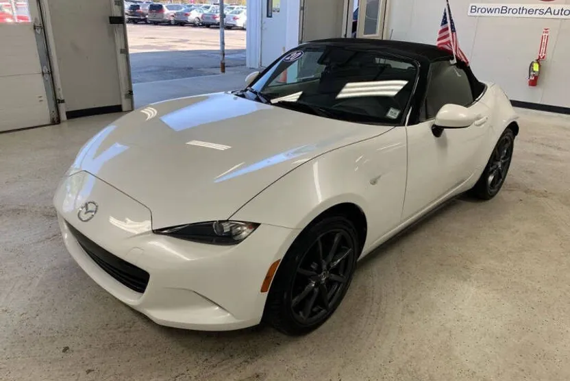 2020 Mazda MX-5 Miata Miata Grand Touring photo 1