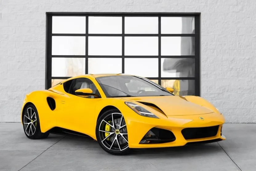 2024 Lotus Emira First Edition photo 1