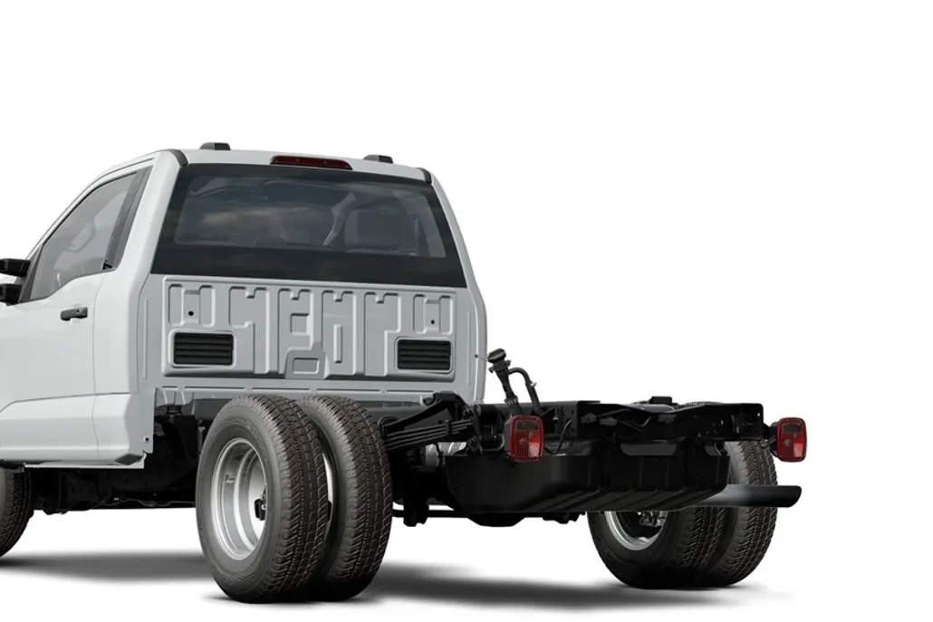 2024 Ford F-350 XLT photo 1