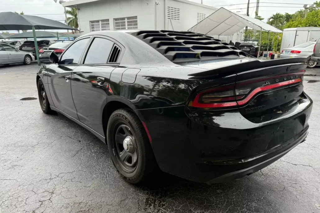 2016 Dodge Charger 5.7L photo 1