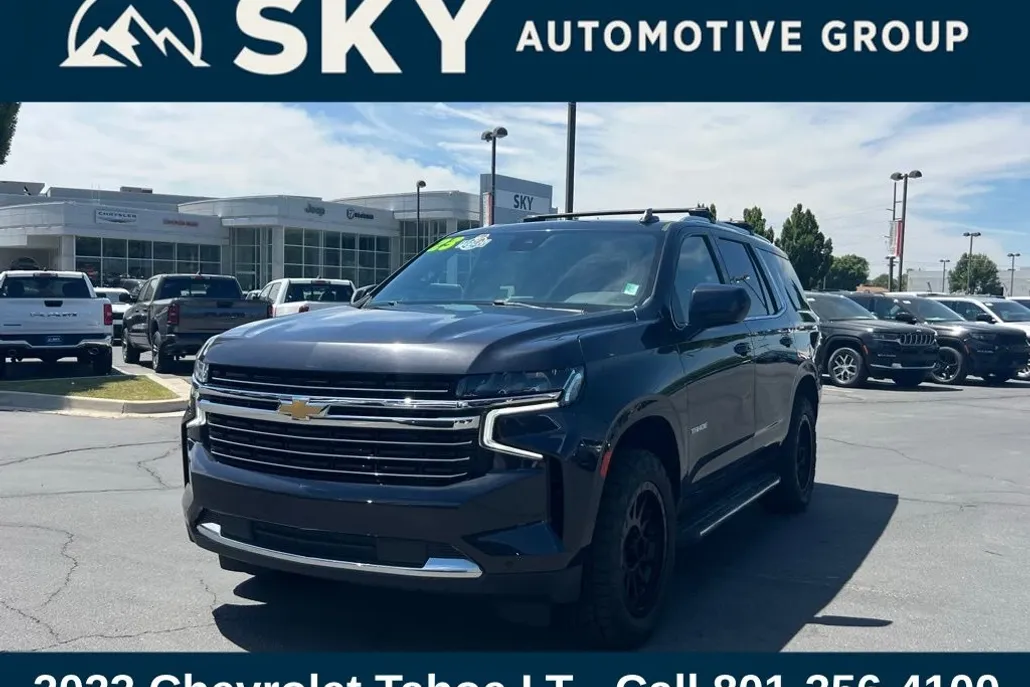 2023 Chevrolet Tahoe LT photo 1