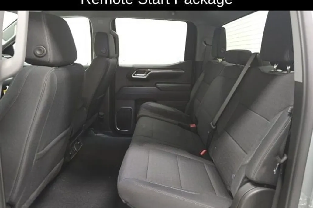 2026 Chevrolet Silverado 1500 LT photo 1