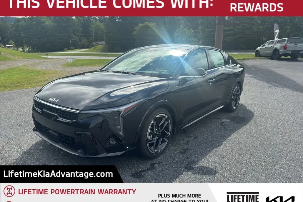 2025 Kia K4 GT-Line photo 1