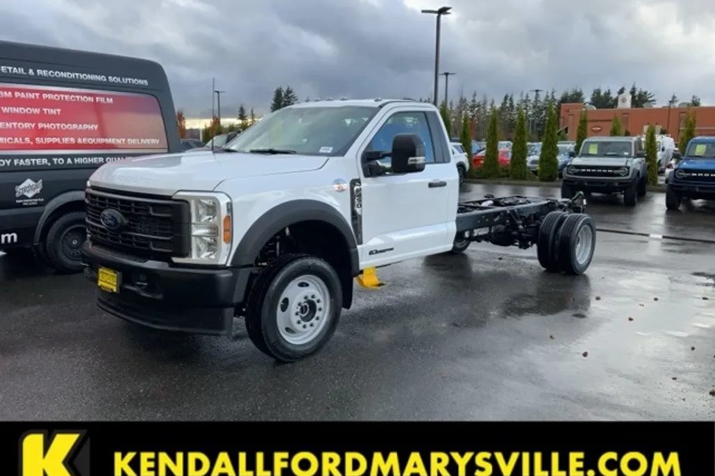 2024 Ford F-450 photo 1