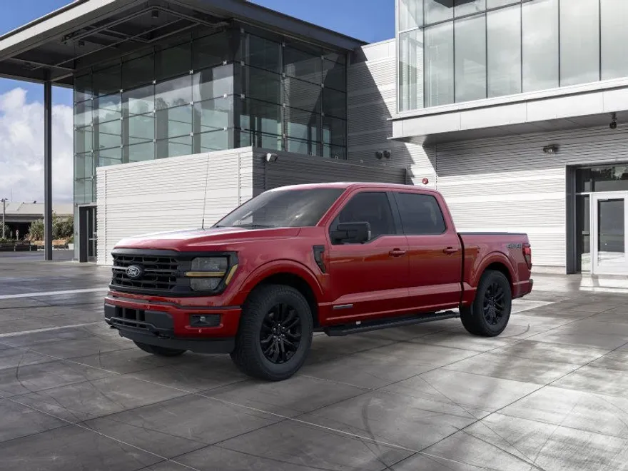2025 Ford F-150 XLT photo 1