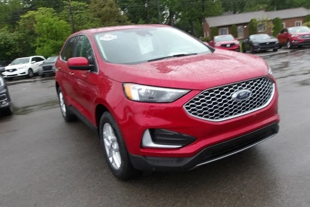 2024 Ford Edge SEL photo 1