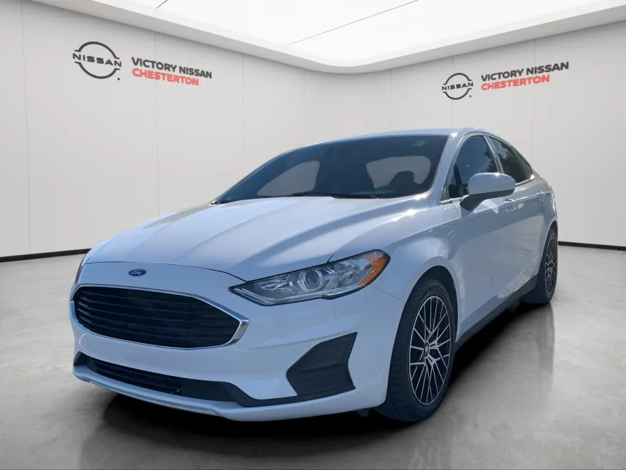 2020 Ford Fusion S photo 1