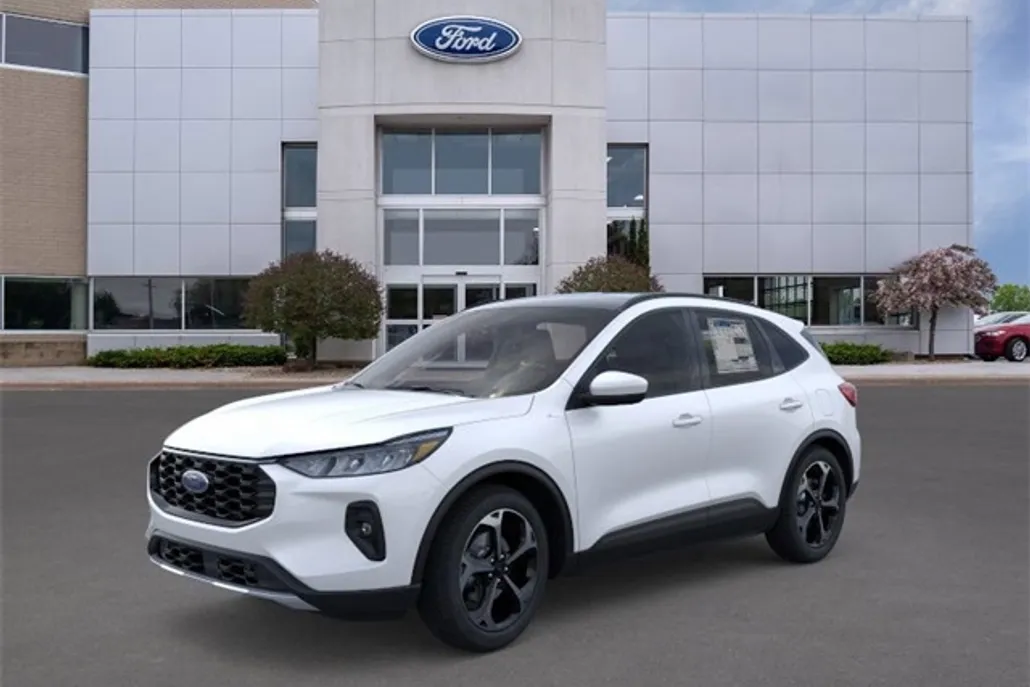 2025 Ford Escape Hybrid ST-Line Select photo 1
