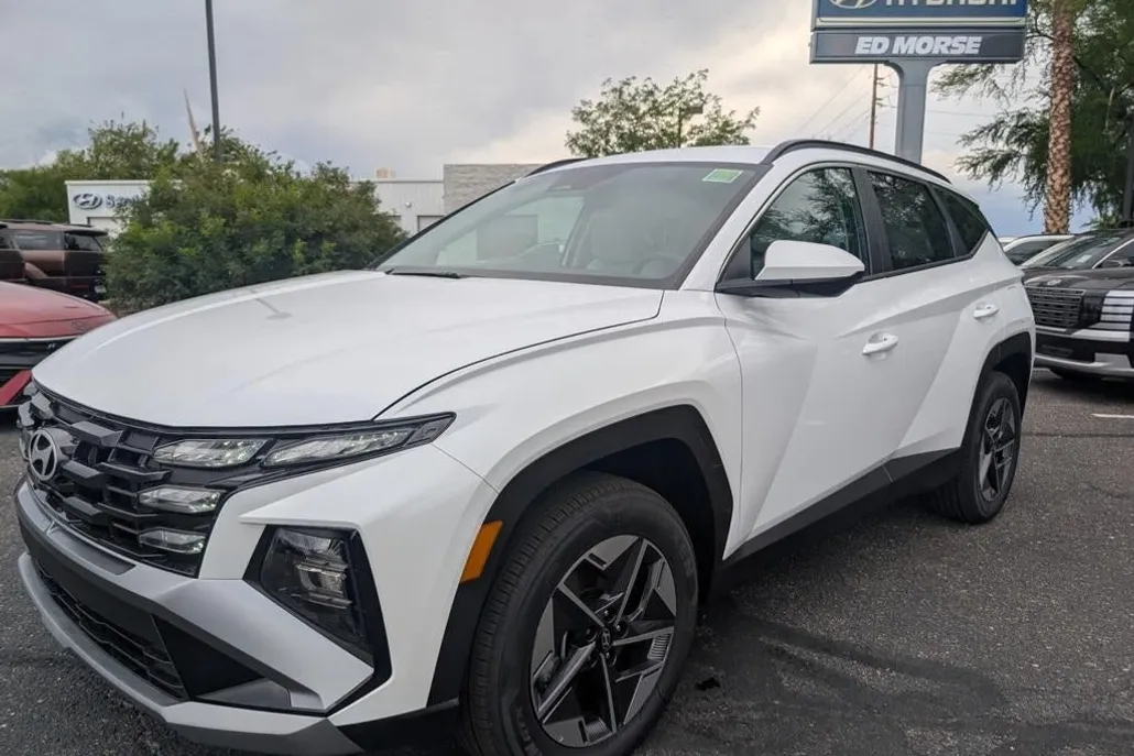 2025 Hyundai Tucson Plug-in Hybrid SEL photo 1