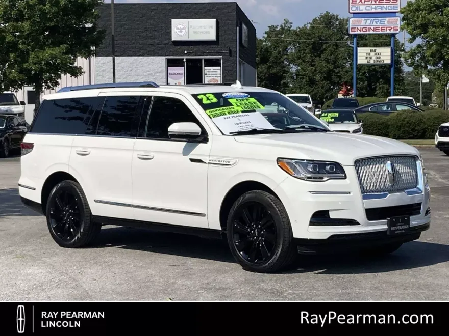2023 Lincoln Navigator Reserve photo 1