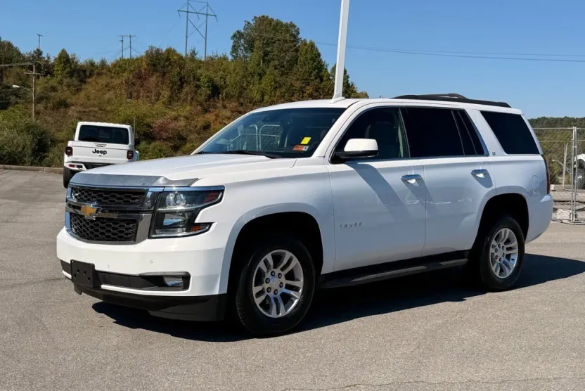 2020 Chevrolet Tahoe LT photo 1