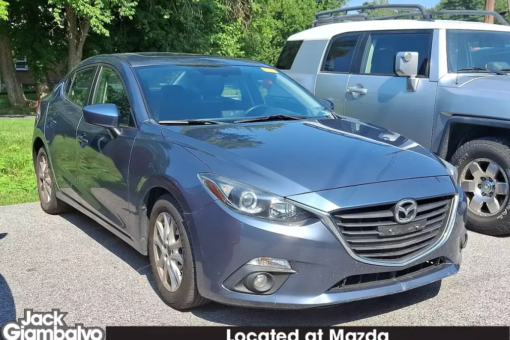 2015 Mazda Mazda3 Touring photo 1