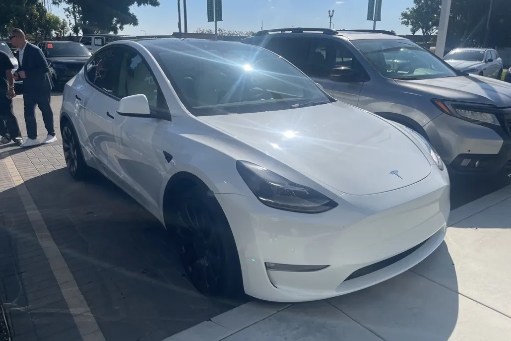 2022 Tesla Model Y Performance photo 1