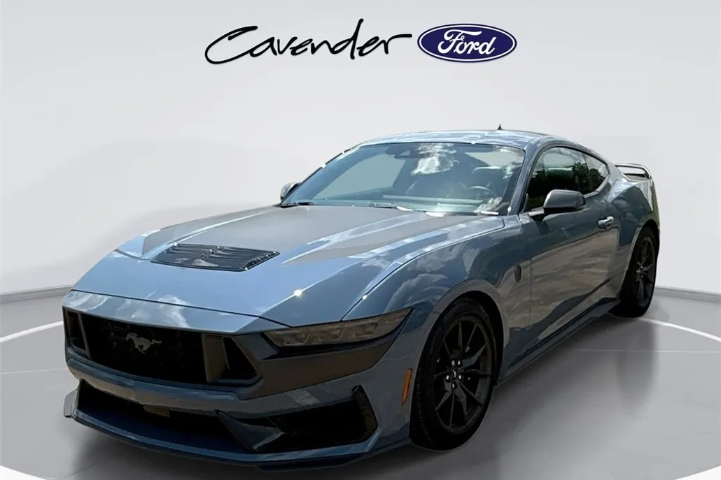 2024 Ford Mustang Dark Horse photo 1