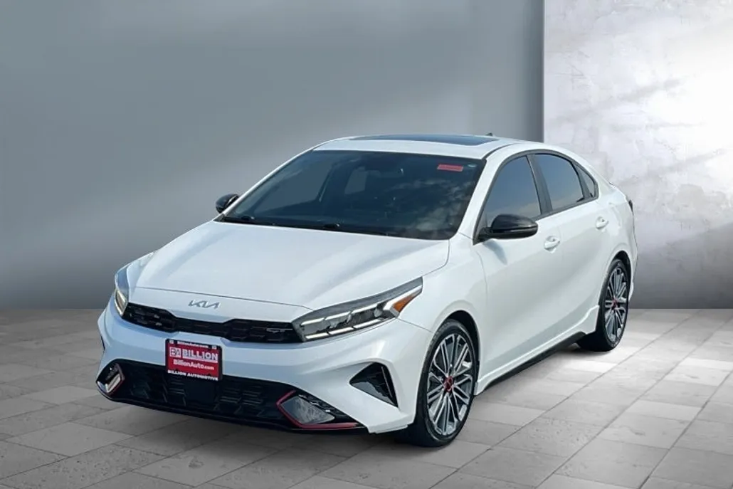 2022 Kia Forte GT photo 1