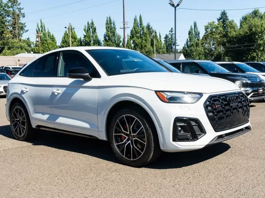 2023 Audi SQ5 Prestige photo 1