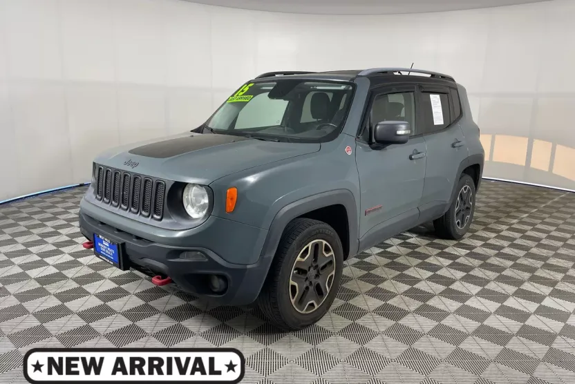 2015 Jeep Renegade Trailhawk photo 1
